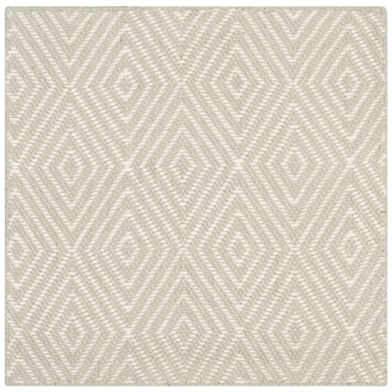 Safavieh Wilton 4' X 6' Handmade Rug in Light Gray and Ivory
