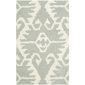 Safavieh Wyndham 2' X 3' Power Loomed Acrylic Rug in Gray and Ivory
