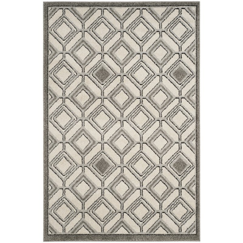 Safavieh Amherst 4' X 6' Rug in Ivory and Light Gray