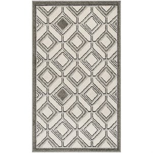 Safavieh Amherst 6' X 9' Rug in Ivory and Light Gray