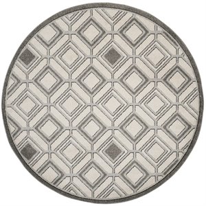 Safavieh Amherst 7' X 7' Round Rug in Ivory and Light Gray