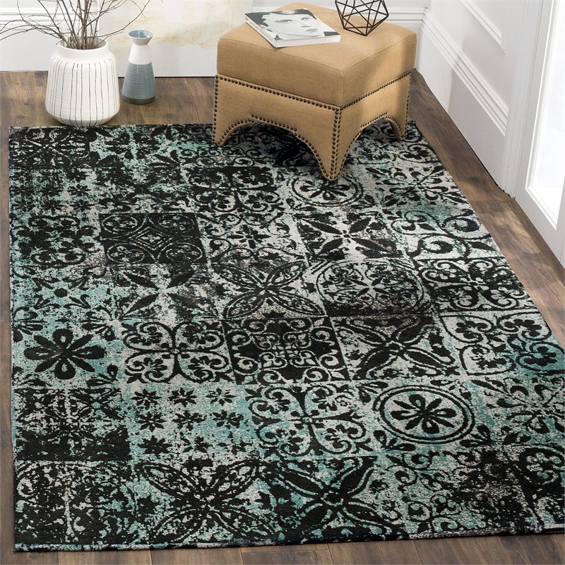 Safavieh Classic Vintage 4' X 6' Rug in Teal and Black