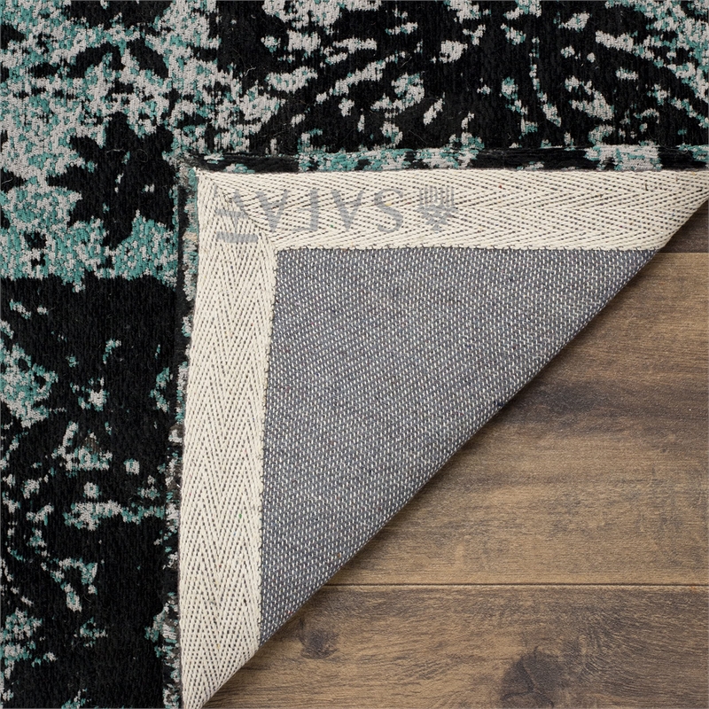 Safavieh Classic Vintage 4' X 6' Rug in Teal and Black