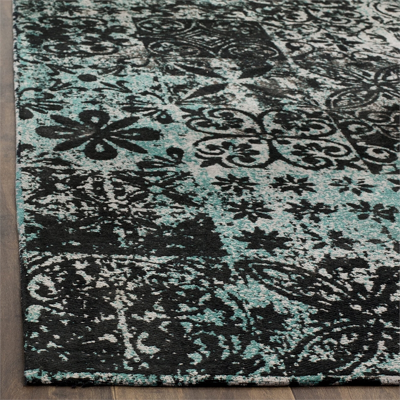 Safavieh Classic Vintage 5' X 8' Rug in Teal and Black