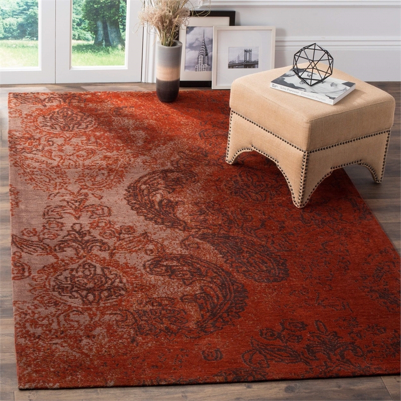 Safavieh Classic Vintage 4' X 6' Rug in Rust and Brown