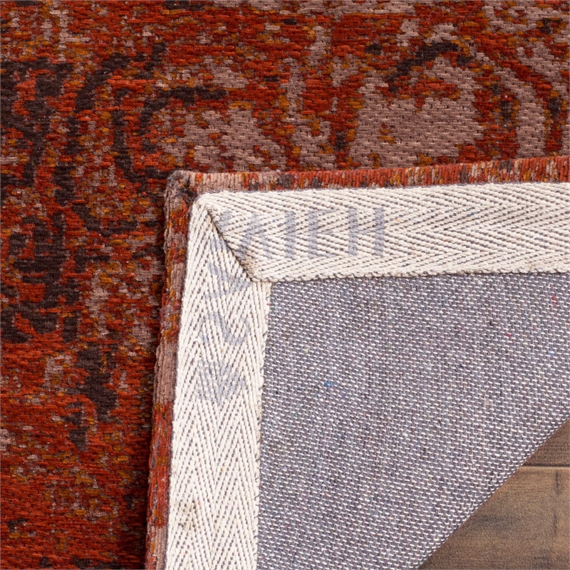 Safavieh Classic Vintage 4' X 6' Rug in Rust and Brown