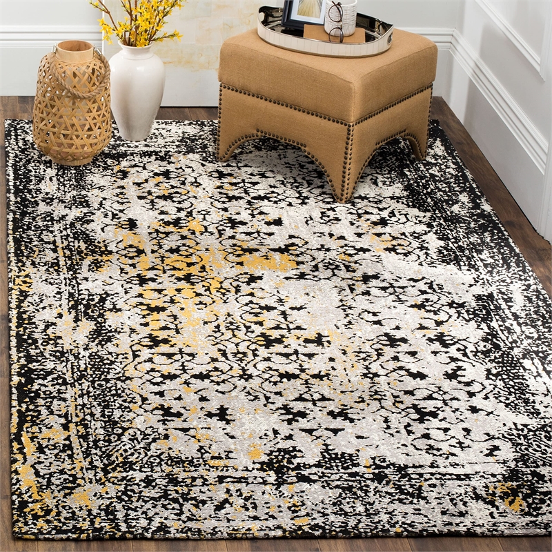 Safavieh Classic Vintage 5' X 8' Rug in Navy and Teal