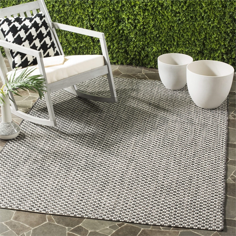 Safavieh Courtyard 5' 3