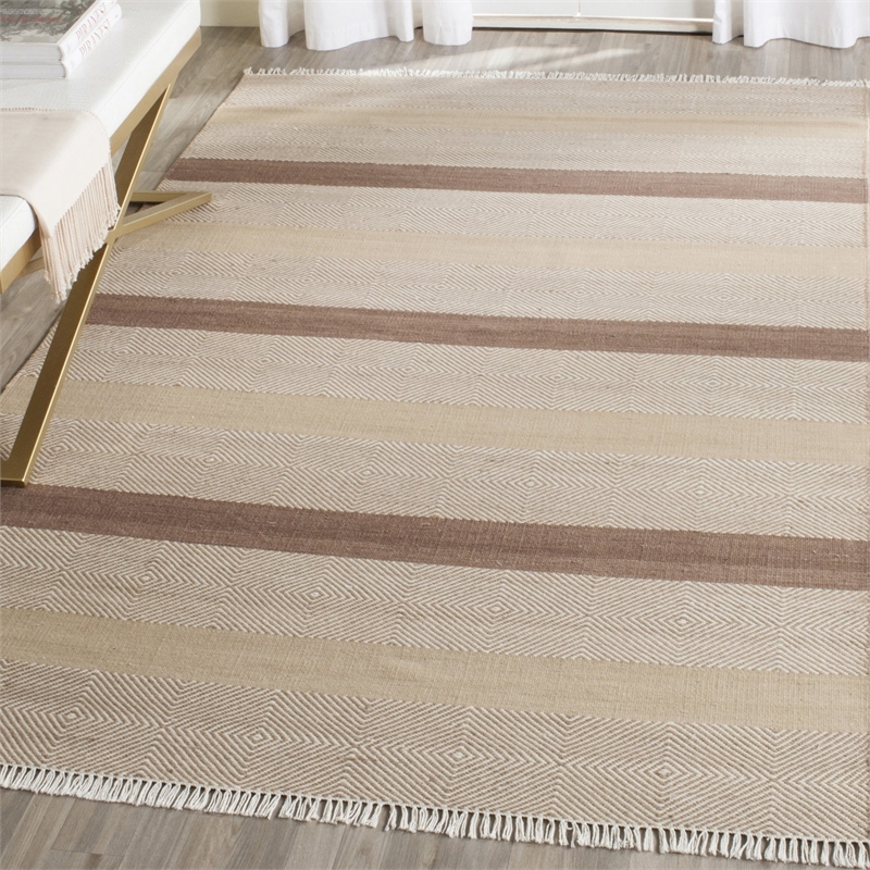 Safavieh Kilim 8' X 10' Hand Woven Rug in Beige