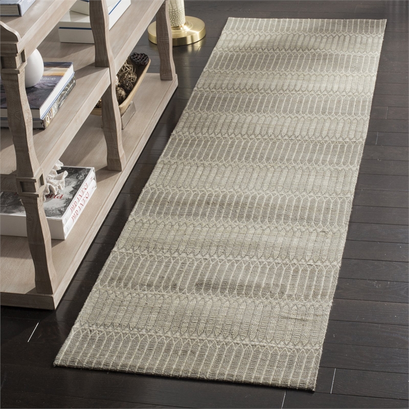 Safavieh Marbella 8' X 10' Hand Woven Bamboo Viscose Rug in Brown