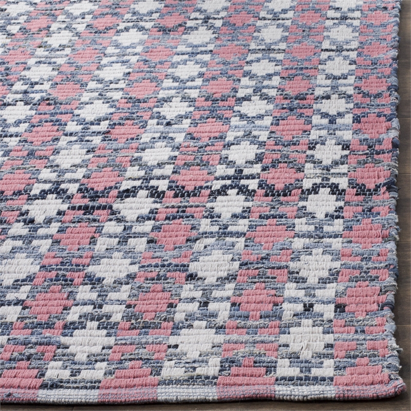 Safavieh Montauk 5' X 8' Hand Woven Cotton Pile Rug in Coral