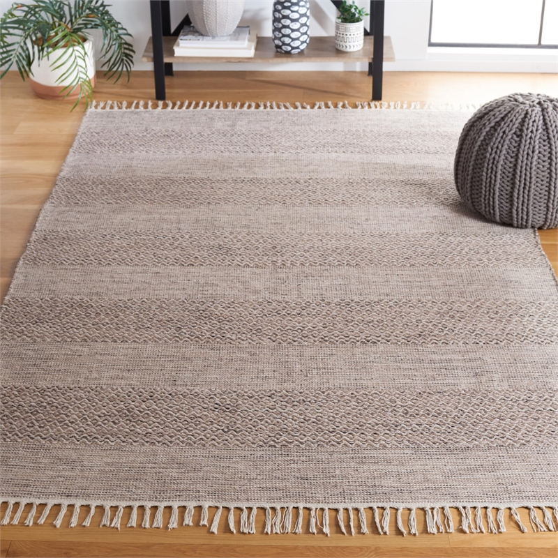 Safavieh Montauk 4' X 6' Hand Woven Cotton Rug in Ivory and Steel Gray