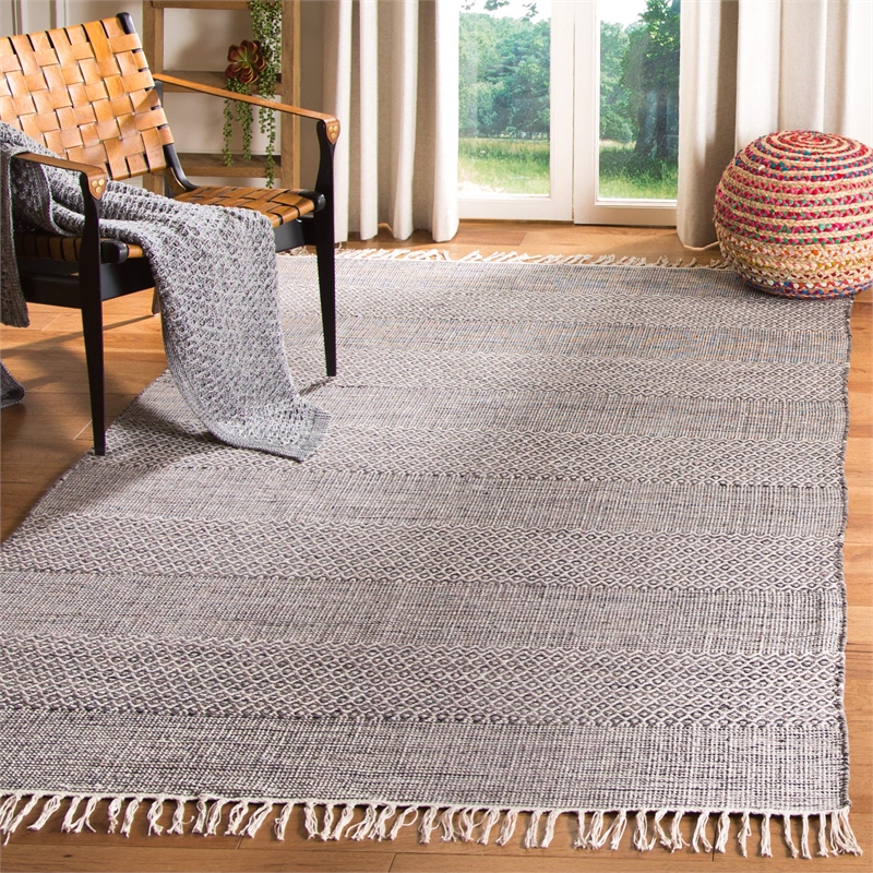 Safavieh Montauk 3' X 5' Hand Woven Cotton Rug in Ivory and Anthracite