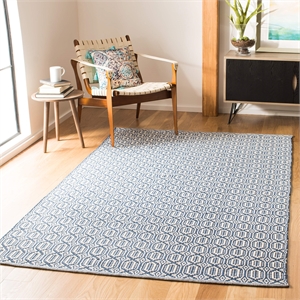Safavieh Montauk 4' X 6' Hand Woven Cotton Pile Rug in Ivory and Navy