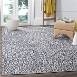 Safavieh Montauk 6' X 9' Hand Woven Cotton Pile Rug in Ivory and Navy