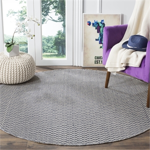 Safavieh Montauk 8' X 10' Hand Woven Cotton Pile Rug in Ivory and Navy