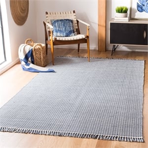 Safavieh Montauk 5' X 8' Hand Woven Cotton Pile Rug in Ivory and Navy