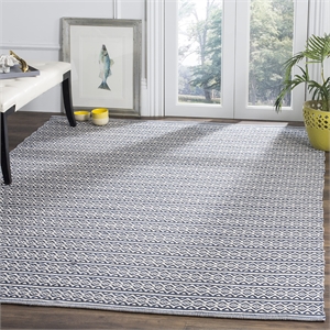 Safavieh Montauk 6' X 9' Hand Woven Cotton Pile Rug in Ivory and Navy