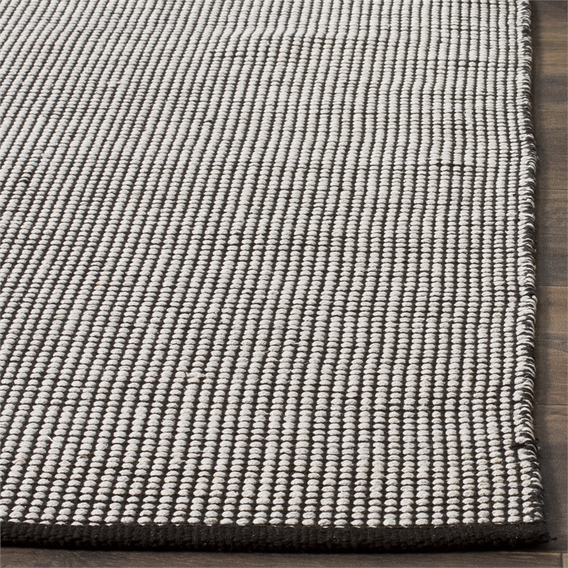 Safavieh Montauk 4' X 6' Hand Woven Cotton Pile Rug in Ivory and Black