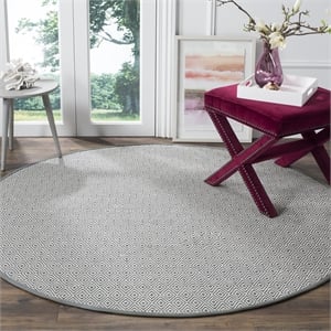 Safavieh Montauk 4' X 4' Round Hand Woven Cotton Rug in Ivory and Gray