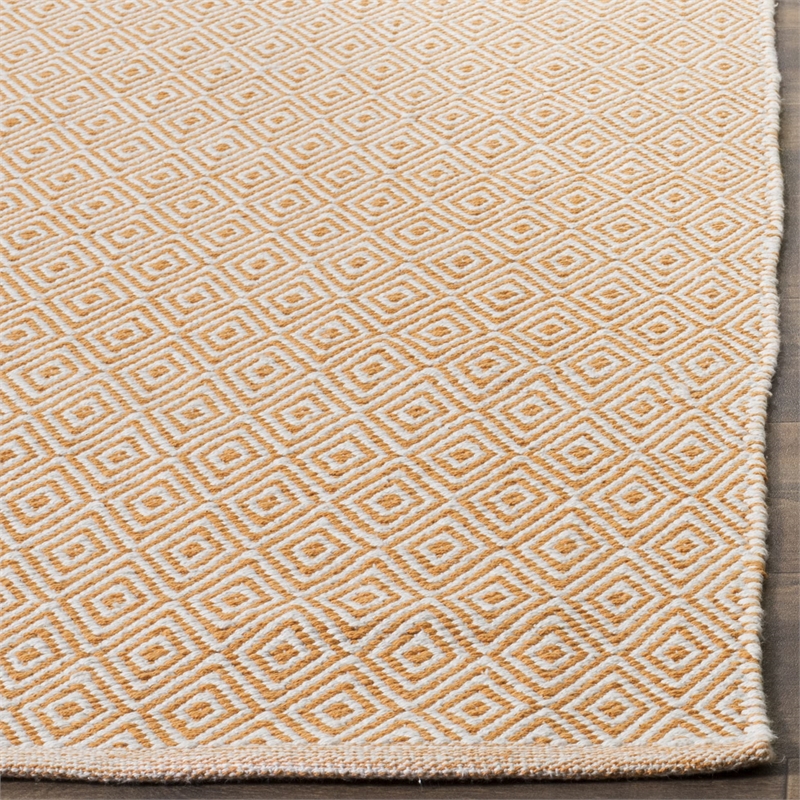 Safavieh Montauk 4' X 6' Hand Woven Cotton Pile Rug in Ivory and Rust
