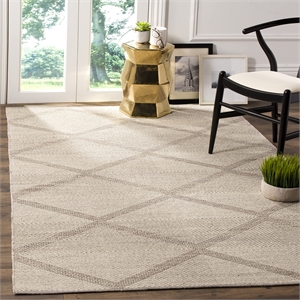 Safavieh Montauk 4' X 6' Hand Woven Cotton Rug in Gray