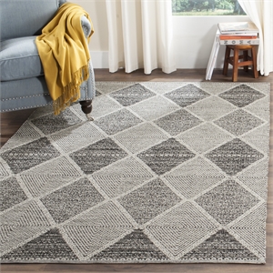 Safavieh Montauk 4' X 6' Hand Woven Cotton Rug in Black