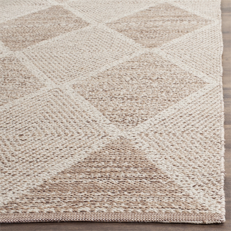 Safavieh Montauk 3' X 5' Hand Woven Cotton Rug in Beige