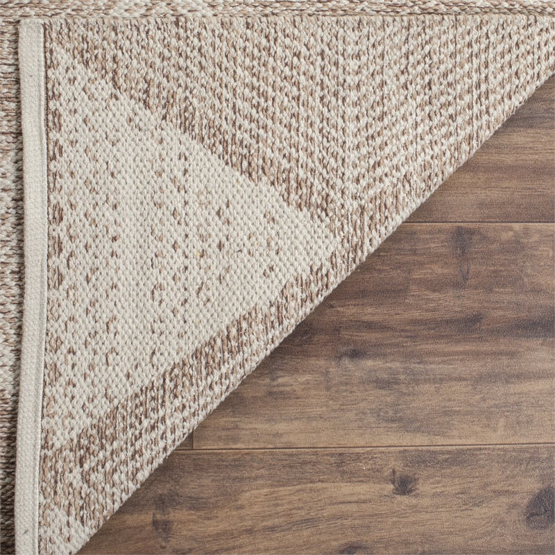 Safavieh Montauk 5' X 8' Hand Woven Cotton Rug in Beige
