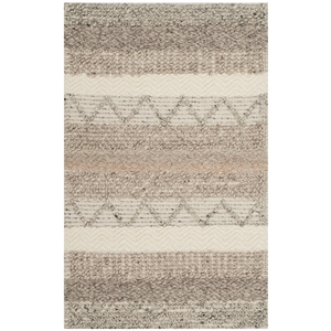 Safavieh Natura 2' X 3' Hand Tufted Rug in Beige