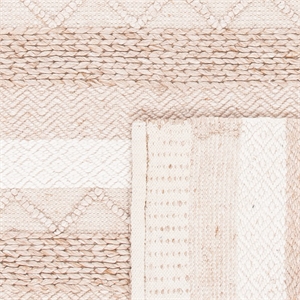 Safavieh Natura 2' X 3' Hand Tufted Rug in Beige