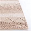 Safavieh Natura 2' X 3' Hand Tufted Rug in Beige