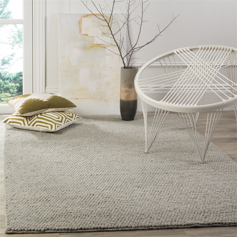 Safavieh Natura 4' X 6' Hand Tufted Rug in Silver