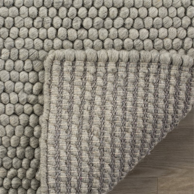 Safavieh Natura 5' X 8' Hand Tufted Rug in Silver