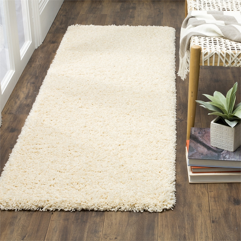 Safavieh California Shag 2' 3&quot X 15' Rug in Ivory
