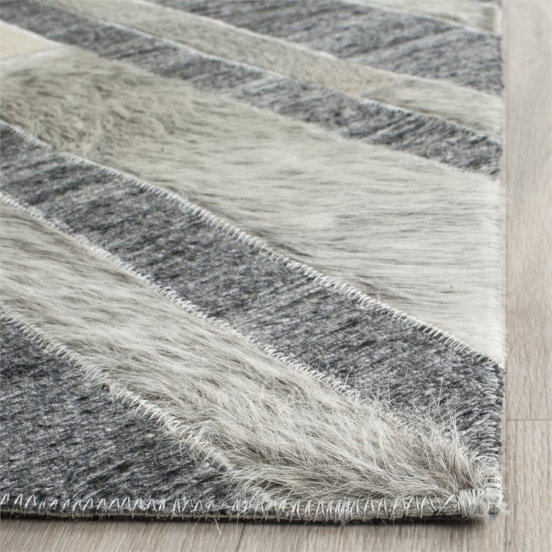 Safavieh Studio Leather 2' 3