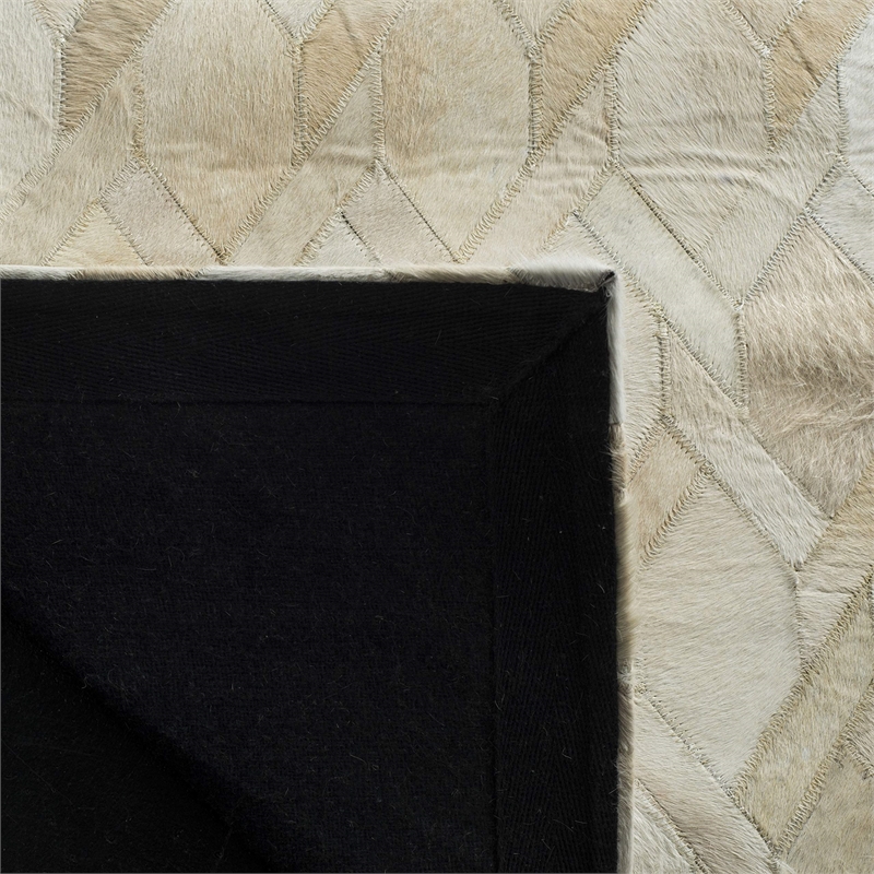 Safavieh Studio Leather 3' X 5' Hand Woven Leather Rug in Ivory