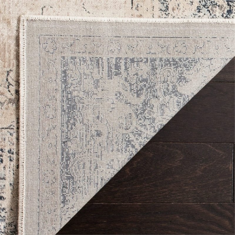 Safavieh Vintage 4' x 5'7
