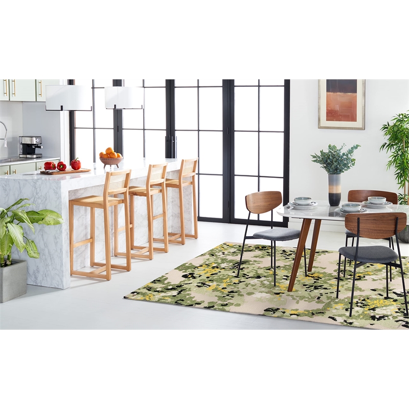 Safavieh Kenya 9' x 12' Hand Knotted Wool Rug in Green and Beige