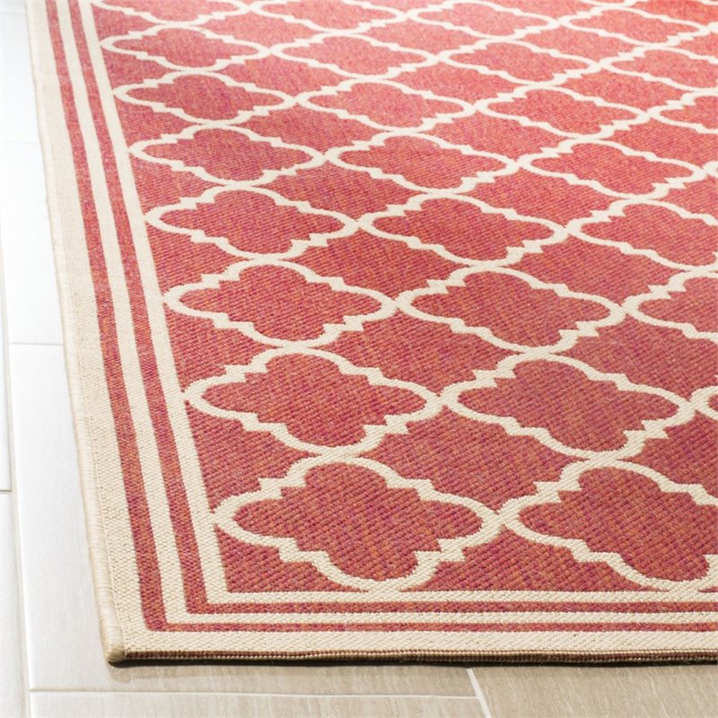 Safavieh Linden 100 2' x 8' Runner Rug in Red and Creme