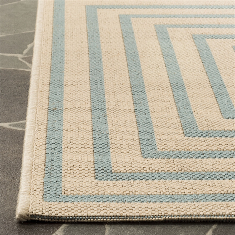 Safavieh Linden 100 2' x 8' Runner Rug in Red and Creme