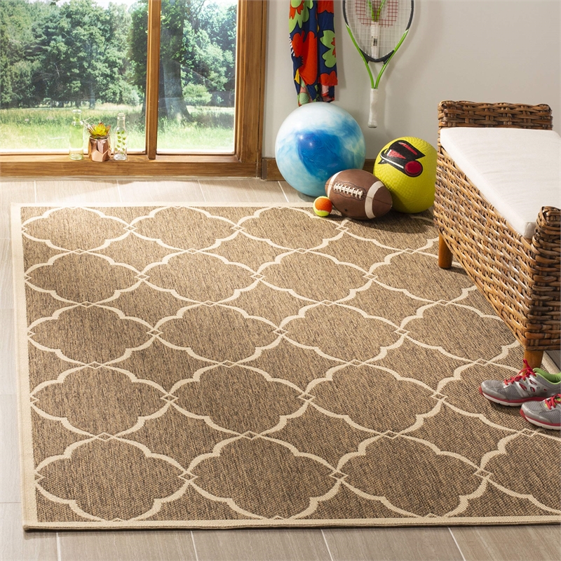 Safavieh Linden 100 8' x 10' Rug in Beige and Cream