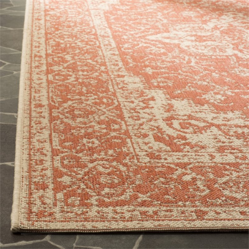 Safavieh Linden 100 8' x 10' Rug in Rust and Creme