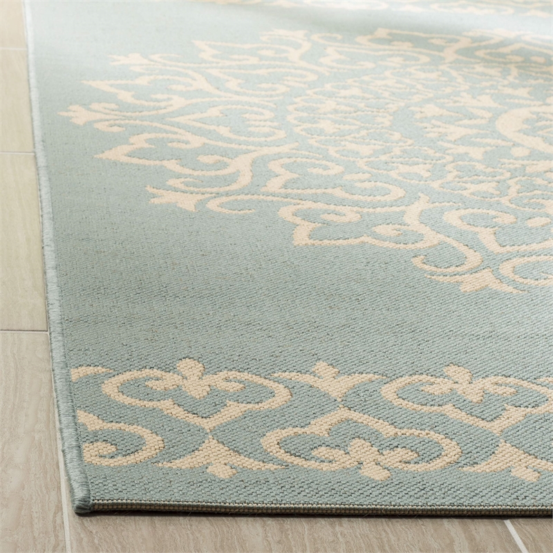 Safavieh Linden 100 2' x 8' Runner Rug in Red and Creme