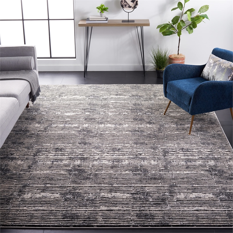 Safavieh Lurex 8' x 10' Rug in Black and Gray