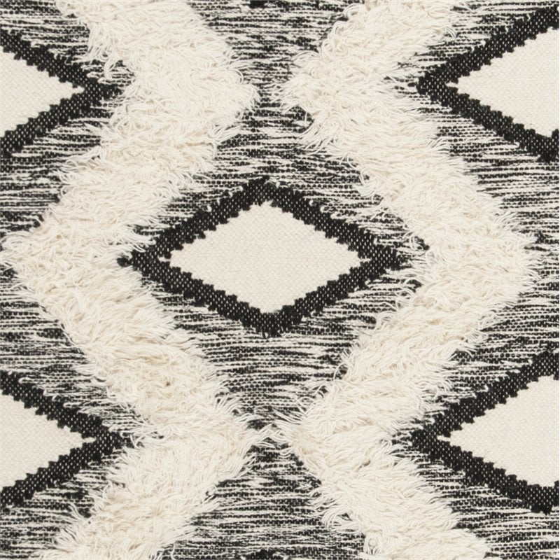 Safavieh Kenya 3' x 5' Hand Knotted Wool Rug in Black and Ivory