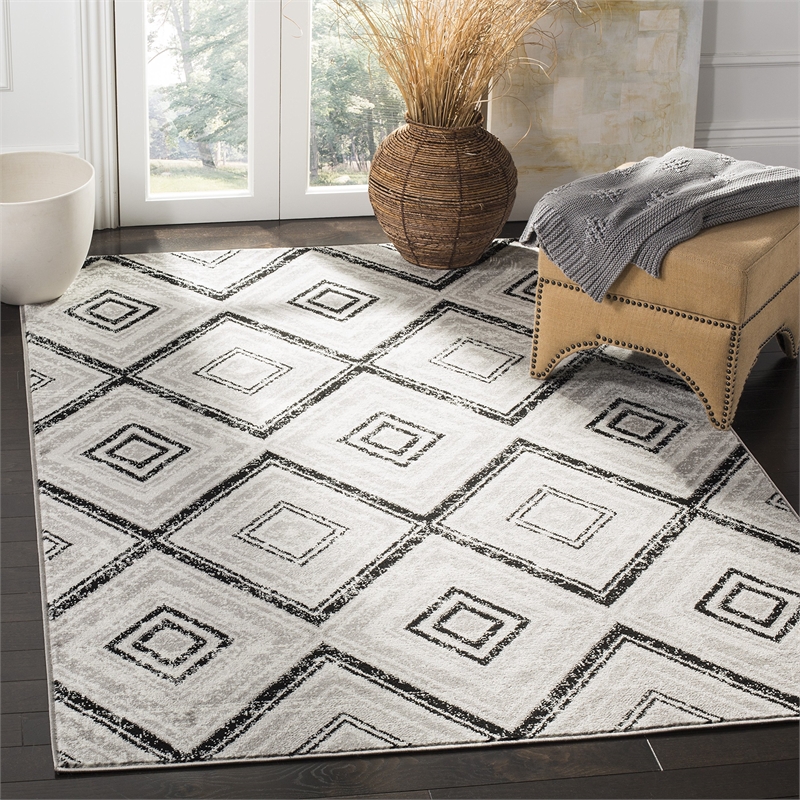 Safavieh Skyler 4' Square Rug in Gray and Black