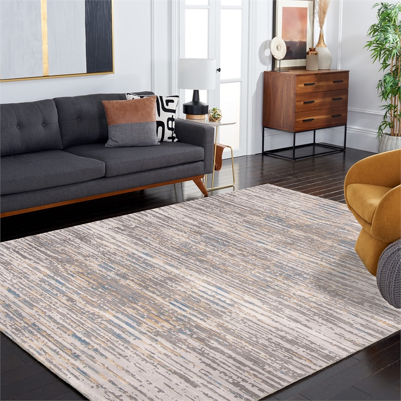 Safavieh Meadow 8' x 10' Rug in Gray and Gold