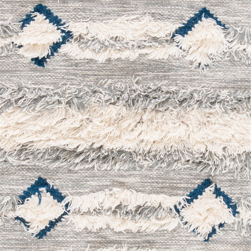 Safavieh Kenya 4' x 6' Hand Knotted Wool Rug in Gray and Ivory