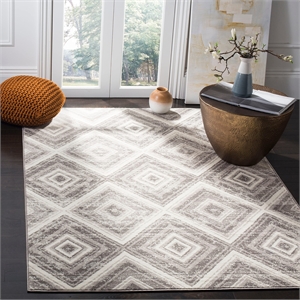 Safavieh Skyler 3' x 5' Rug in Gray and Ivory